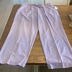 C. D. DANIELS LAVENDER KNIT PANTS.  NEW WITH TAGS